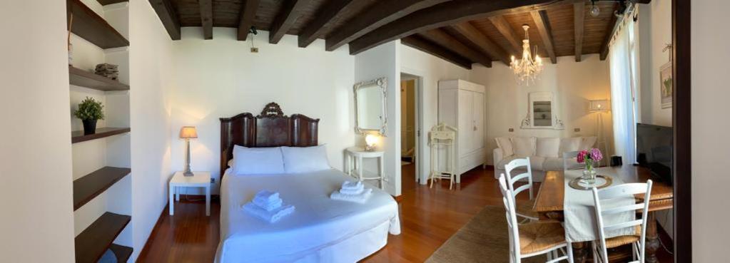 Il Giardino Segreto Bed & Breakfast Iseo Bilik gambar